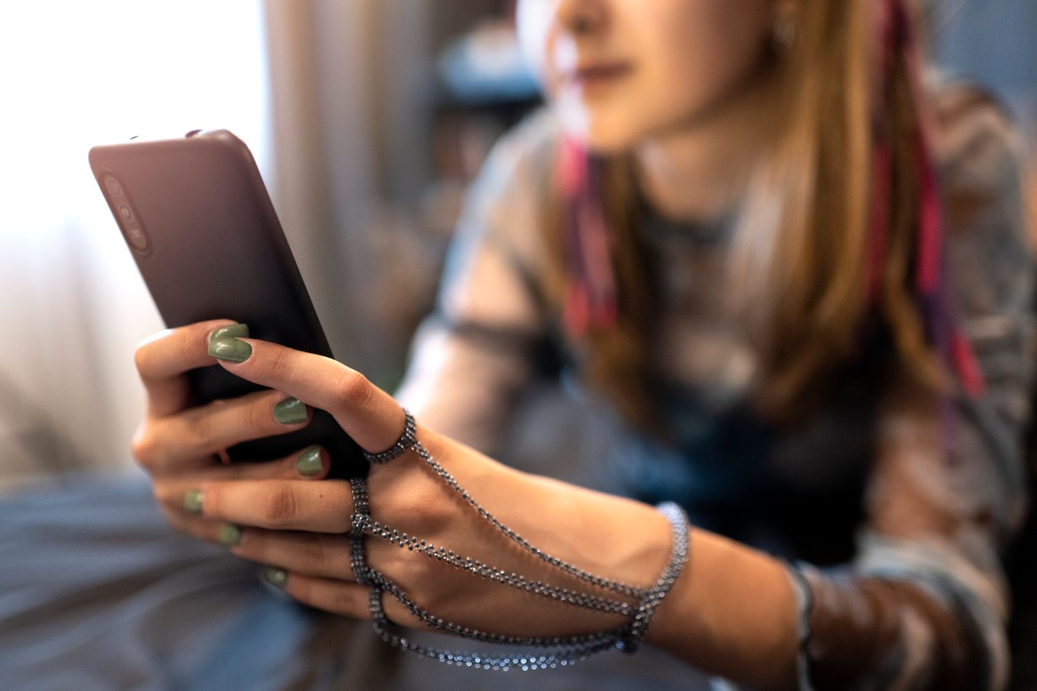 Austrália: a proibição de redes sociais para menores de 16 anos enfrenta seu primeiro teste de realidade